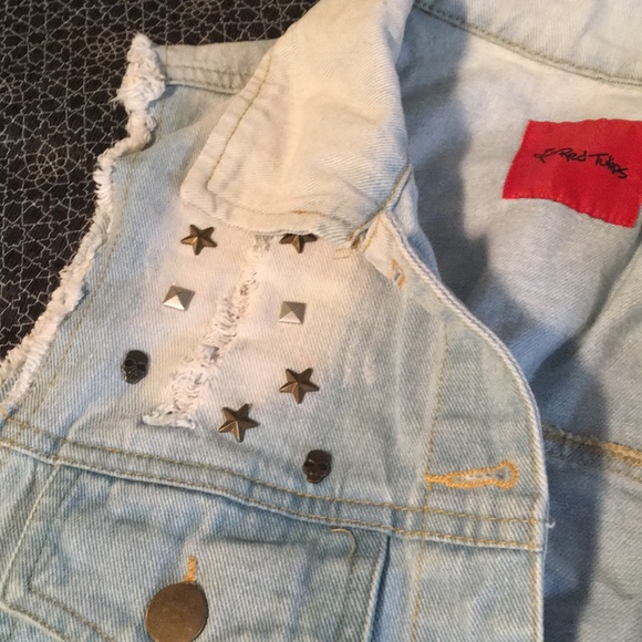 Vintage style jean vest - Picture 2 of 2